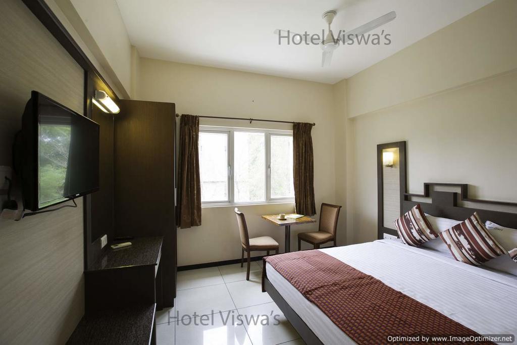Hotel Viswas Tiruppur Luaran gambar